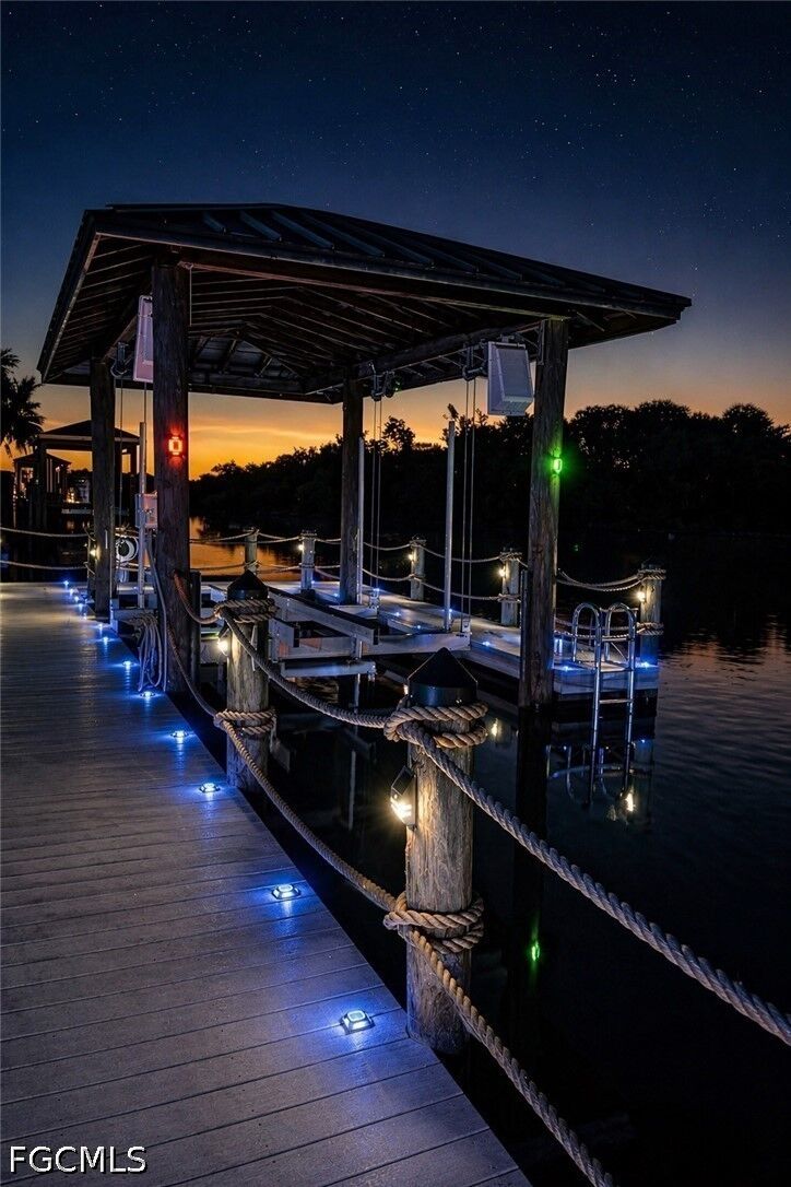 Property Photo:  16340 Buccaneer Street  FL 33922 