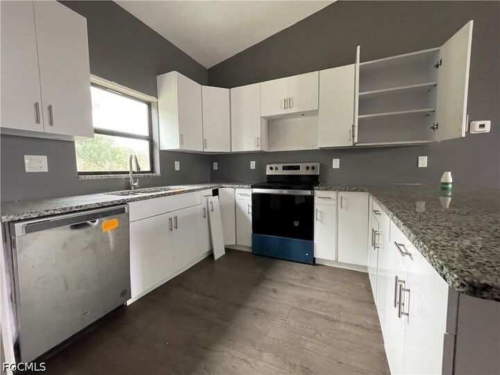 Property Photo:  8046 Memory Circle  FL 33935 