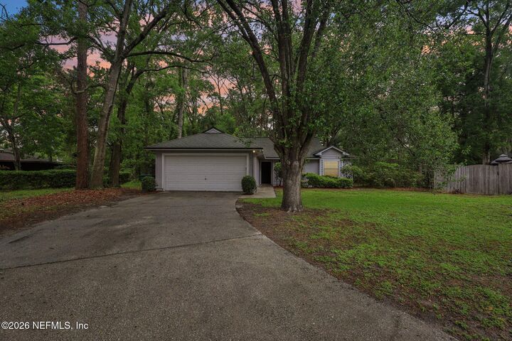 Property Photo: 4111 Cransley Place FL 32257