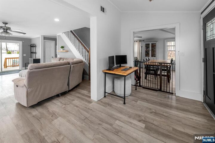 Property Photo:  113 Meadowbrook Avenue  NJ 07465 