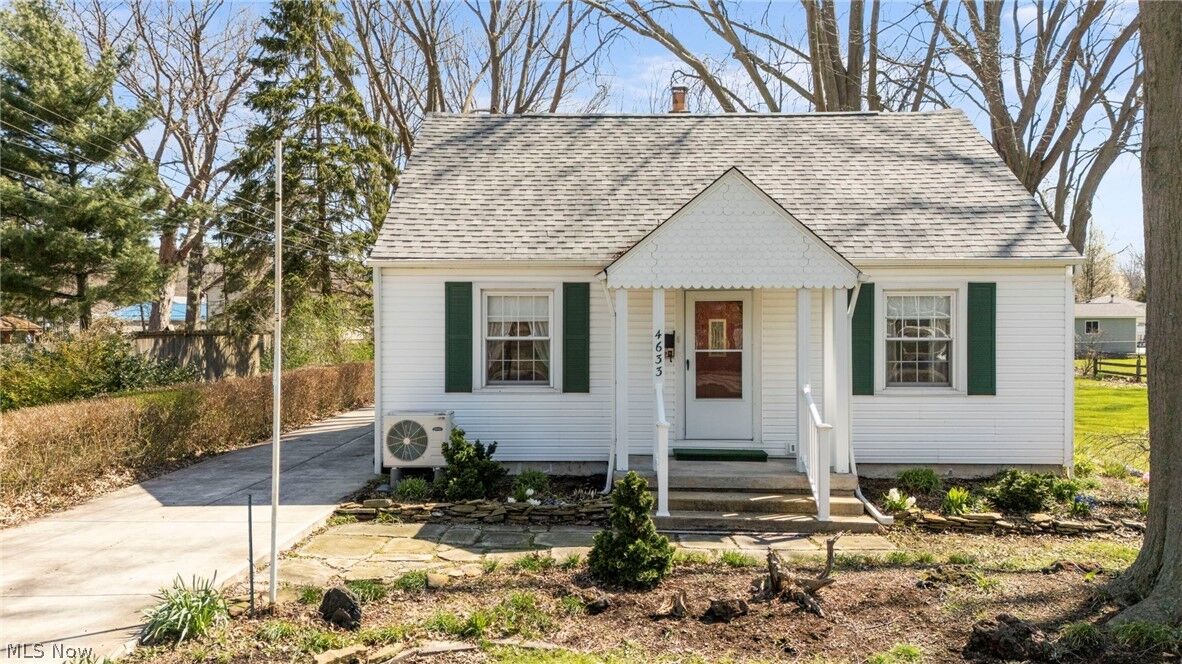 Property Photo:  4633 Farley Drive  OH 44060 