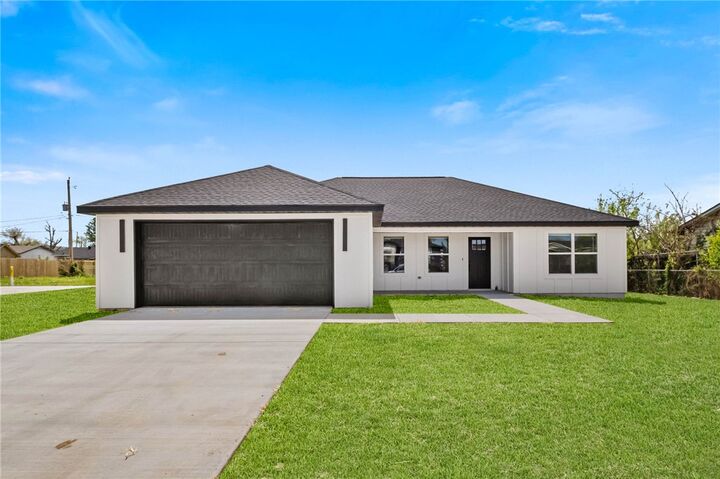 Property Photo:  1312 W Sunset Drive  AR 72756 