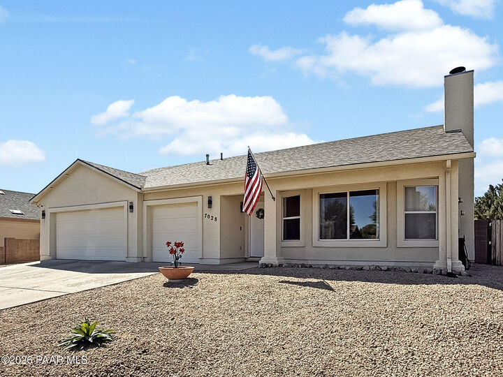 Property Photo:  7028 E Horizon Way  AZ 86315 