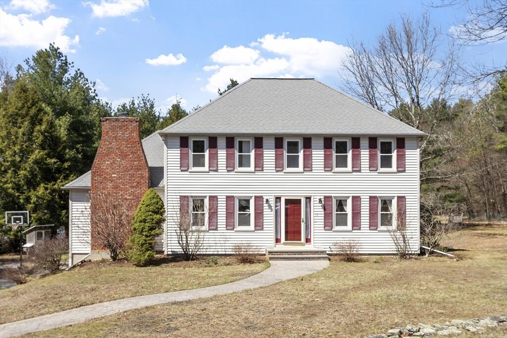 Property Photo:  17 Mount Auburn Road  MA 01824 