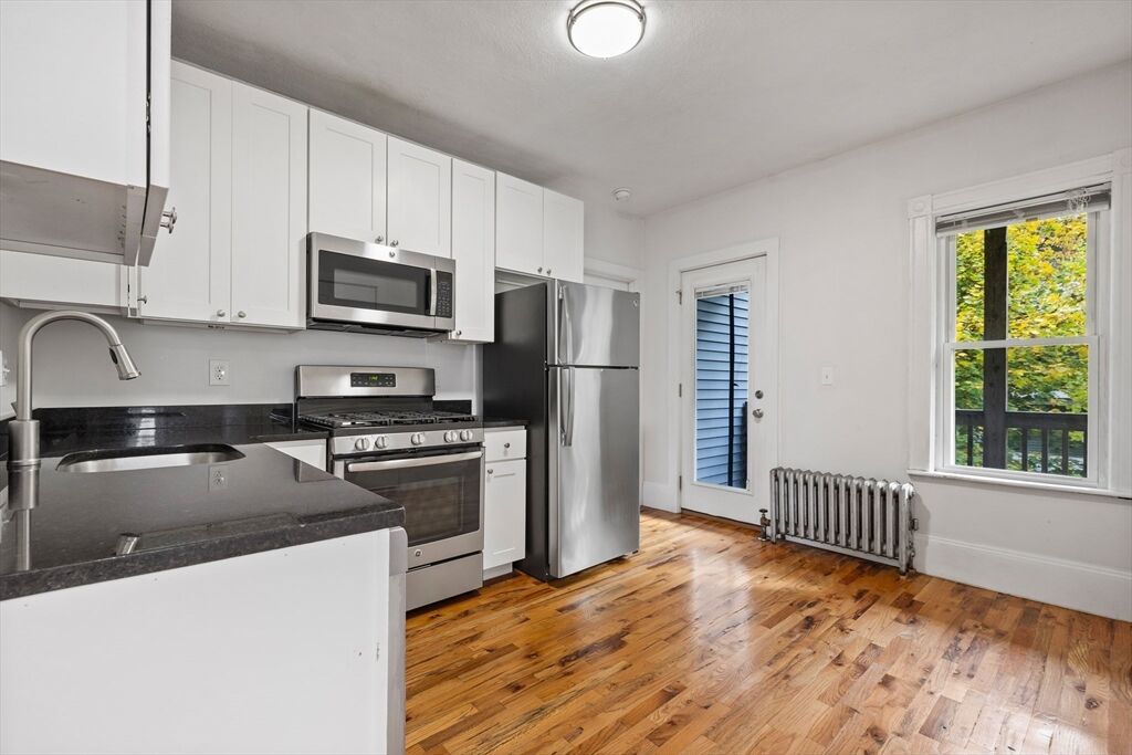Property Photo:  39 Bradley Street  MA 02145 