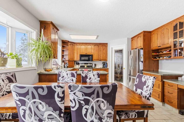 Photo de la propriété:  18 Clark Crescent  AB T9H 1M8 
