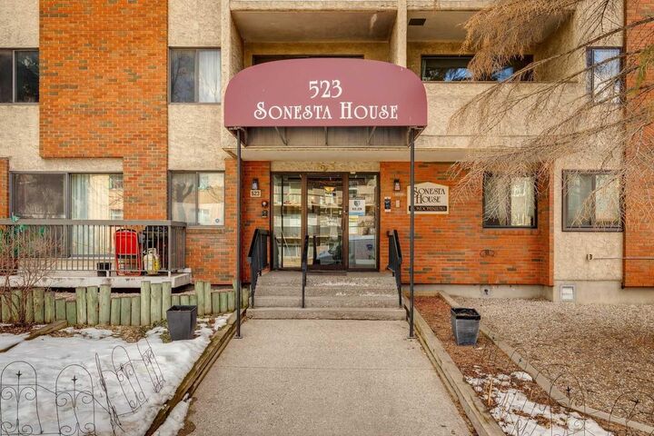 Property Photo: 523 15 Avenue SW 605 AB T2R 0R3
