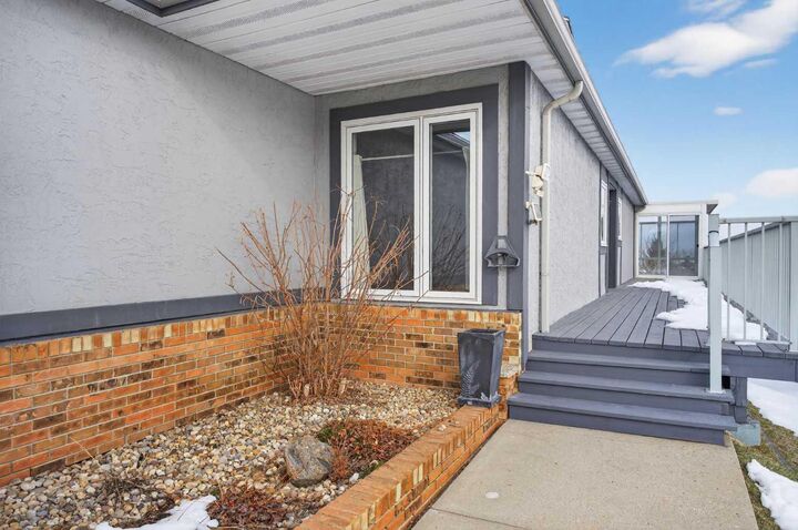 Property Photo: 96 Norquay Heights NW AB T2K 6H4