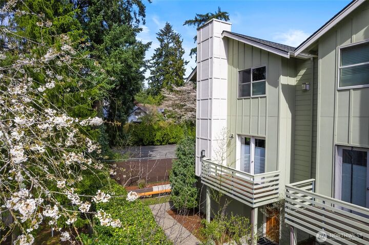 Property Photo: 738 N 185th Street WA 98133