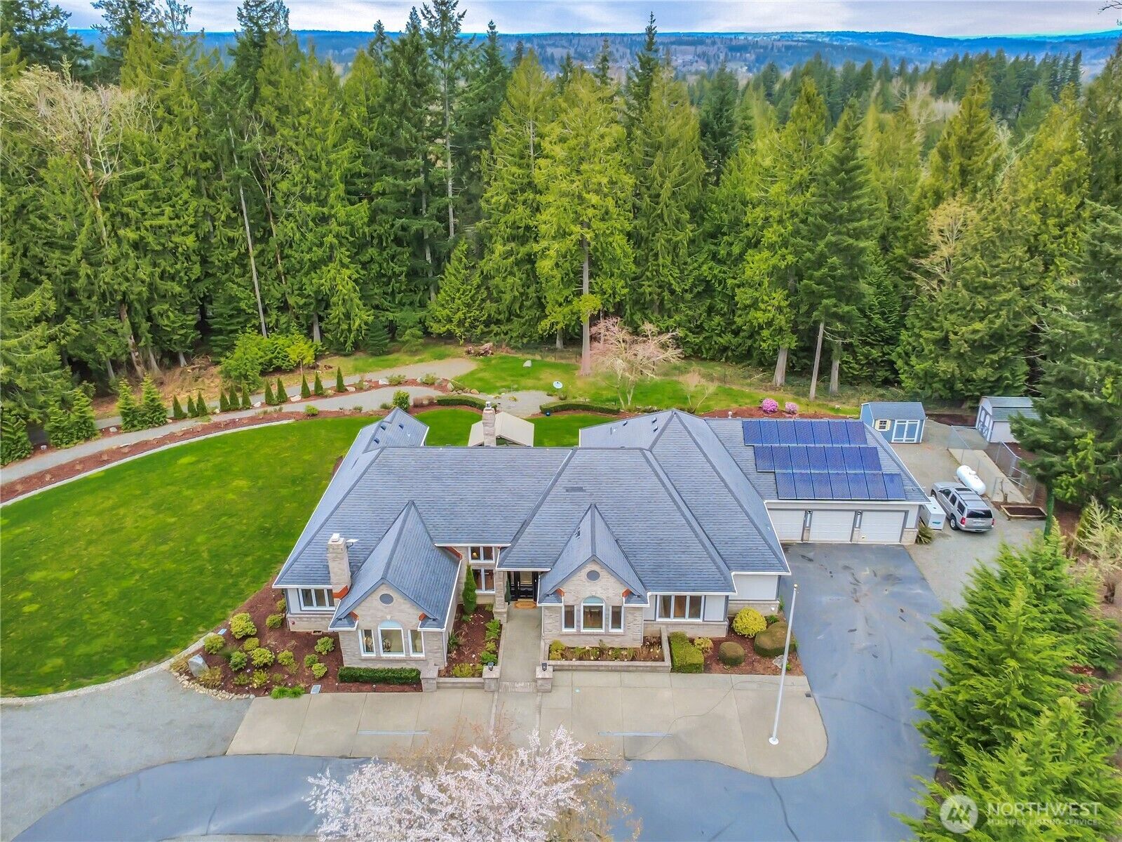 Property Photo:  28726 SE 43rd Place  WA 98024 
