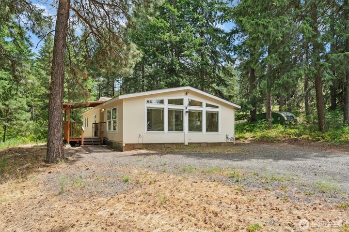 Property Photo:  1810  Casassa Road  WA 98922 