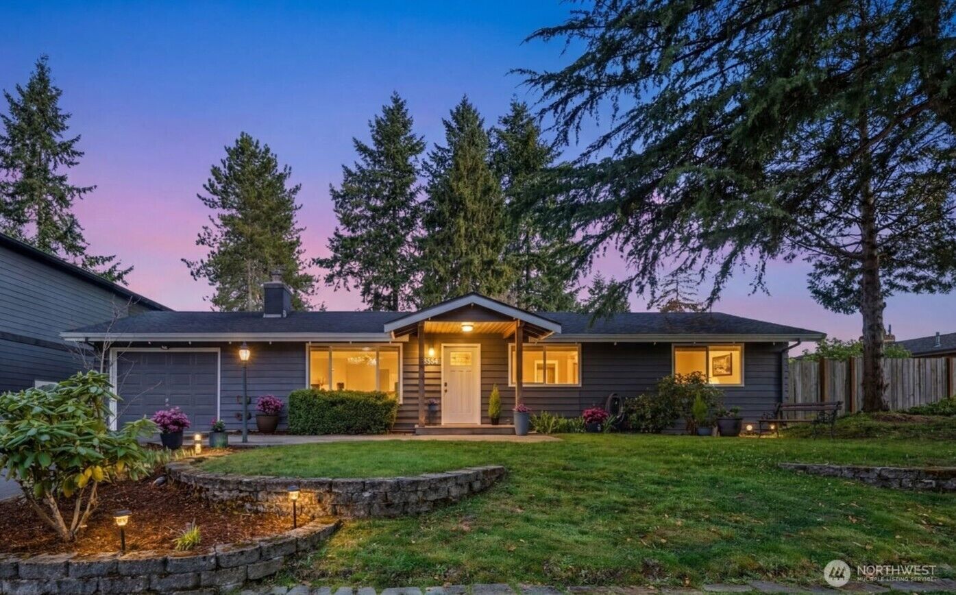 Property Photo: 8554 NE 137th Pl WA 98034
