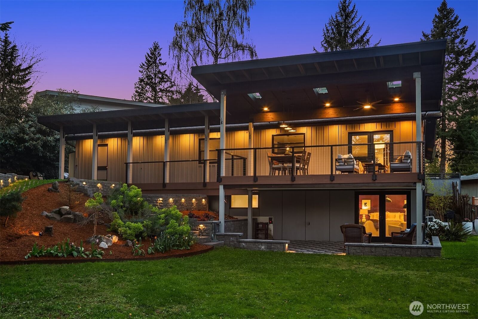 Property Photo:  12211 SE 63rd Place  WA 98006 
