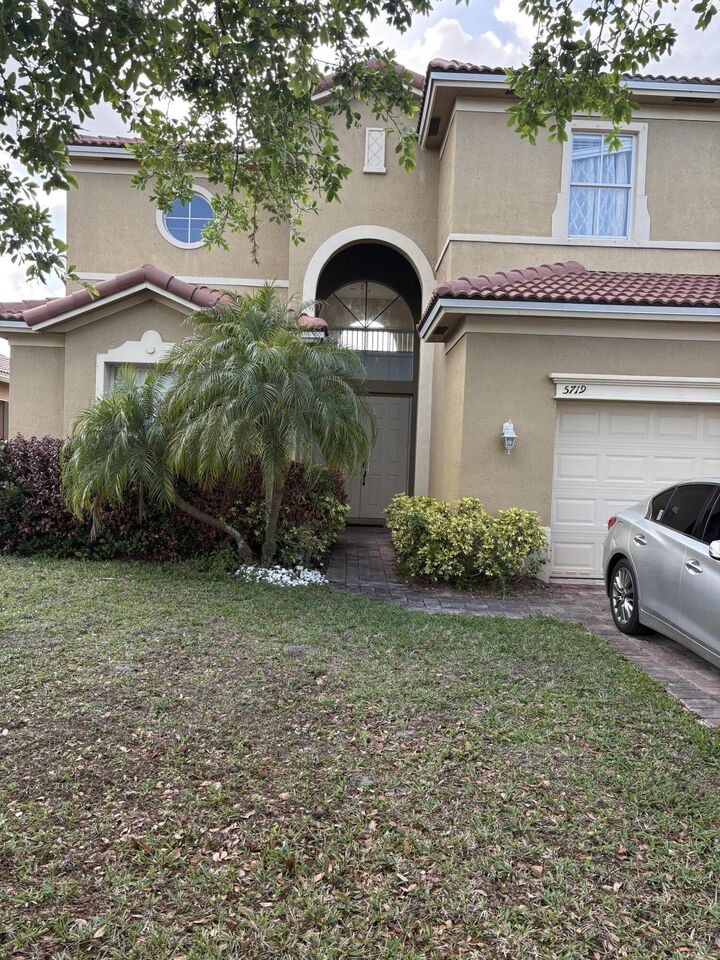 Property Photo:  5719 Place Lake Drive  FL 34951 