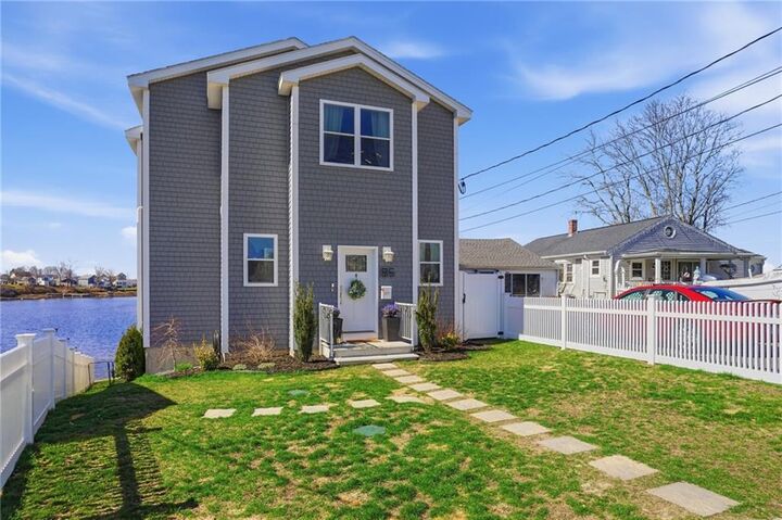 Property Photo:  86 Ocean View Avenue  MA 02777 