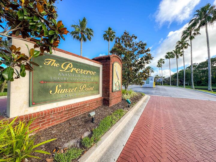 Property Photo: 37113 Harbour Vista Cir FL 32080