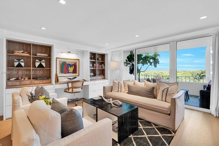 Property Photo:  199 Ocean Lane Dr 602  FL 33149 