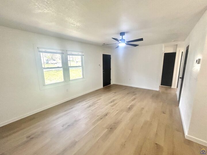 Property Photo: 459 SE 33rd Ter KS 66605