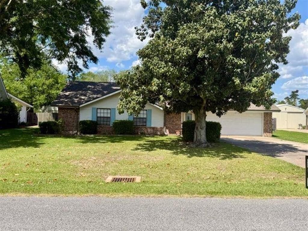 Property Photo: 1914 Wilmax Street LA 70605