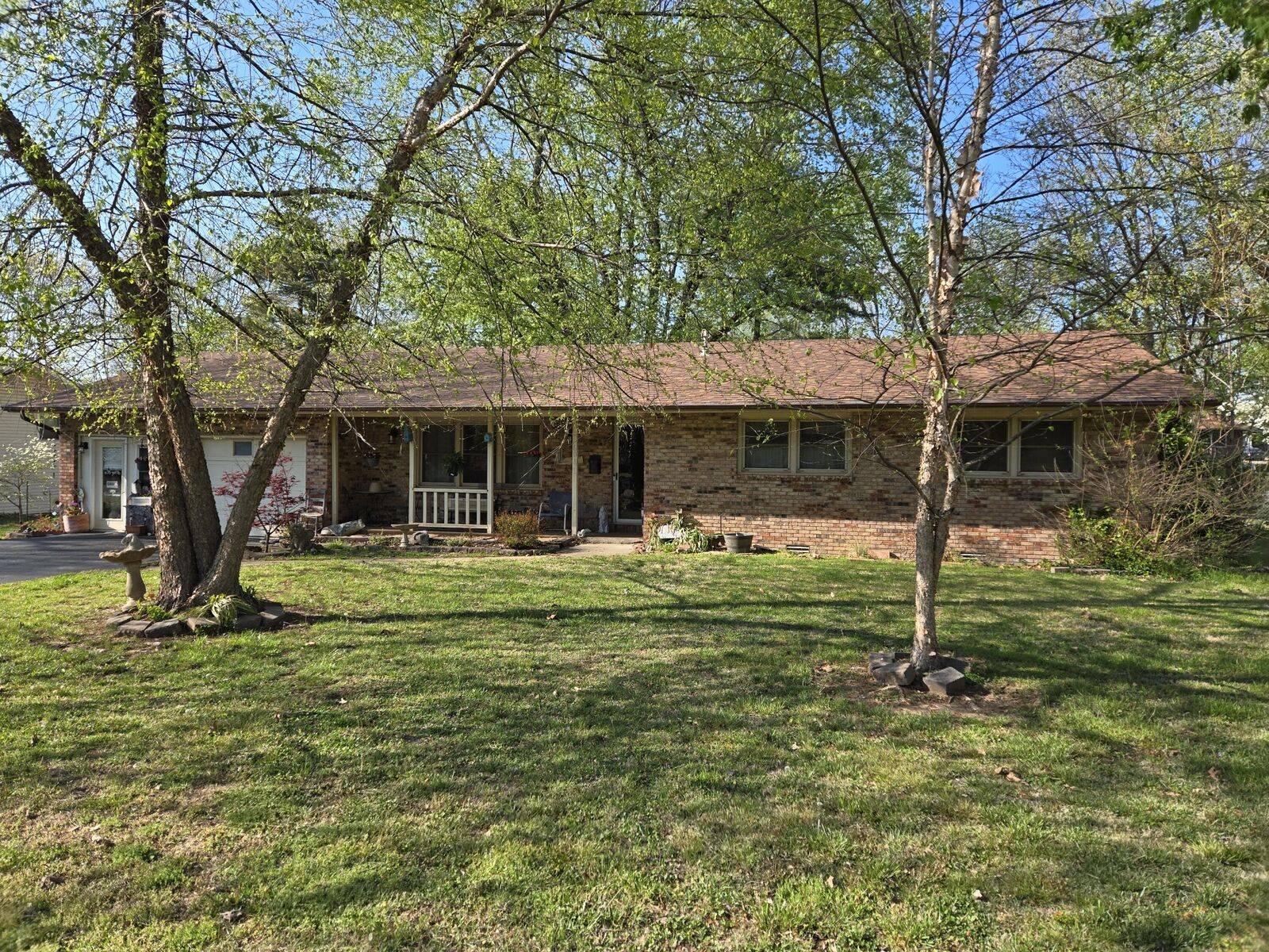Property Photo:  601 E Glendale Street  MO 65605 