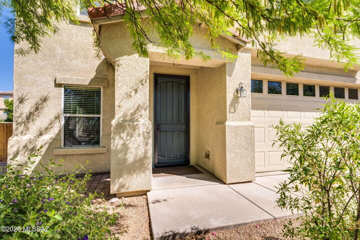 Property Photo: 2212 W Morning Jewel Place AZ 85742