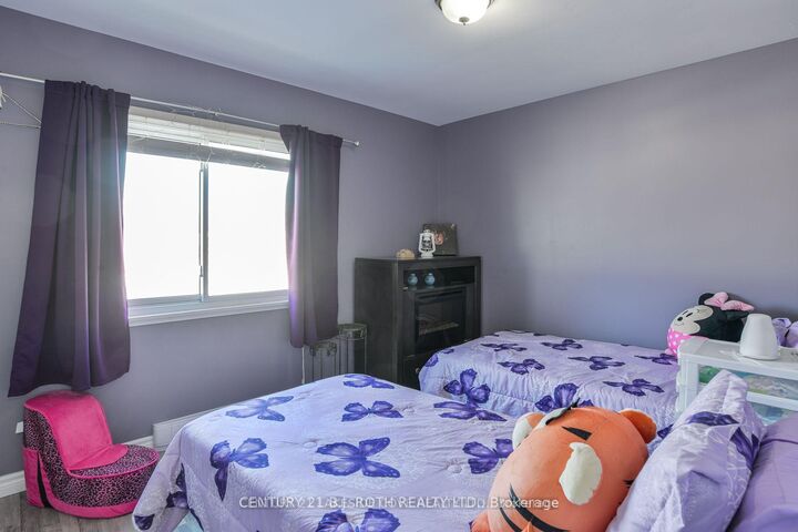 Property Photo: 1 Paradise Boulevard S Unit 27 ON L0K 1B0