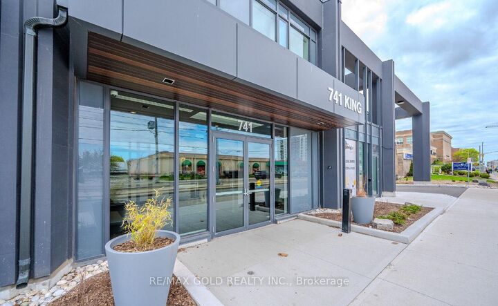 Property Photo: 741 King Street 1302 ON N2G 0E9