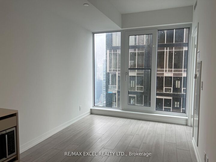 Property Photo:  55 Mercer Street 4910  ON M5V 0W4 