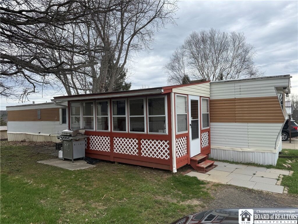 Property Photo:  124 High Acres Drive  NY 14712 