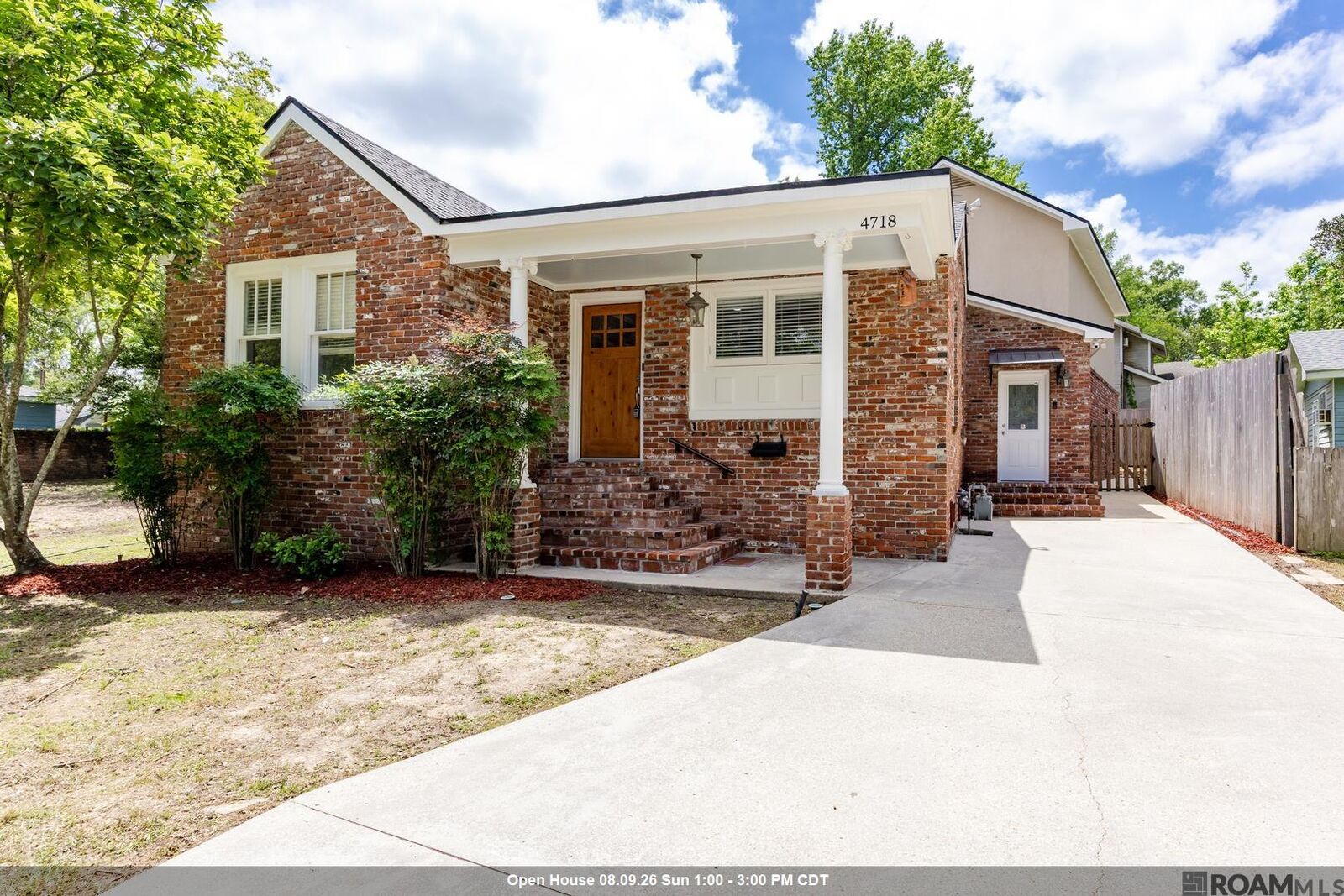 Property Photo:  4718 Loyola Dr  LA 70808 