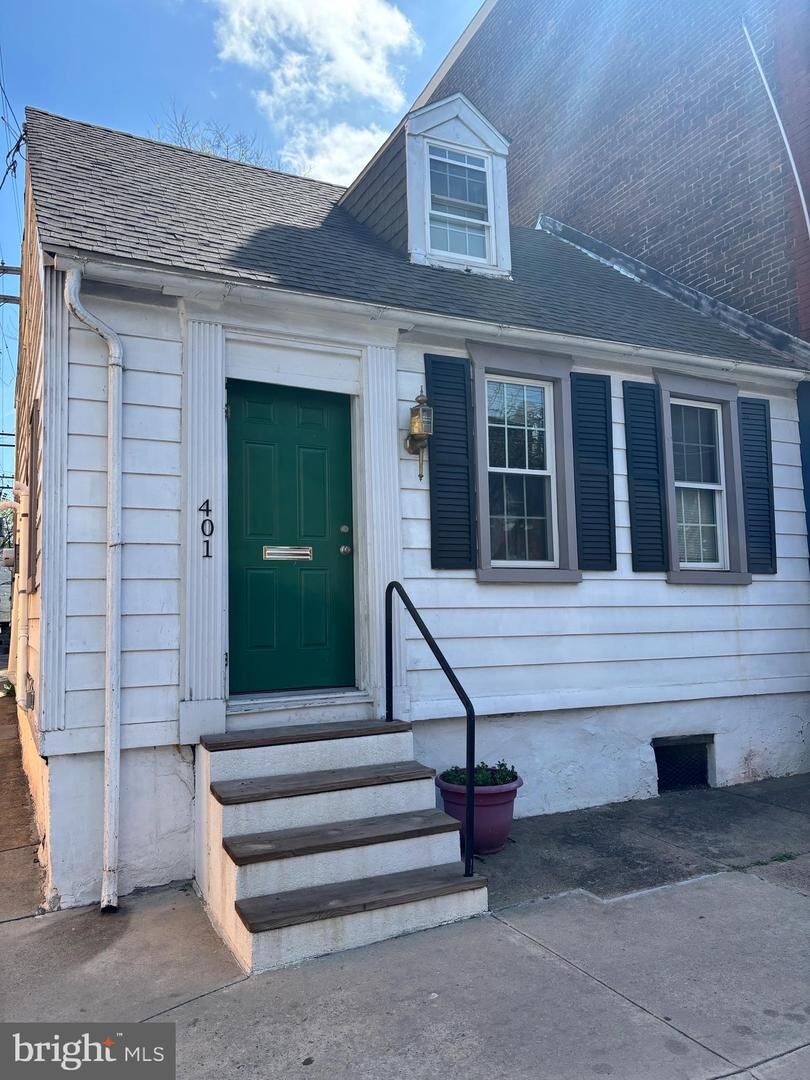 Property Photo:  401 S Queen Street  PA 17603 
