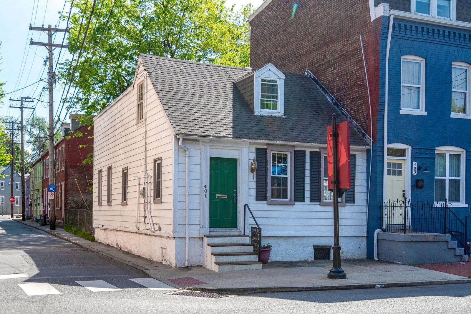 Property Photo: 401 S Queen Street PA 17603