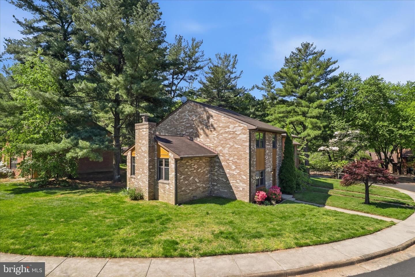 Property Photo:  11321 Headlands Court  VA 20191 