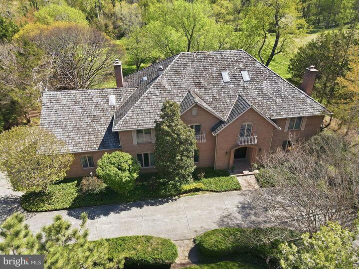 Property Photo: 10517 Alloway Drive MD 20854