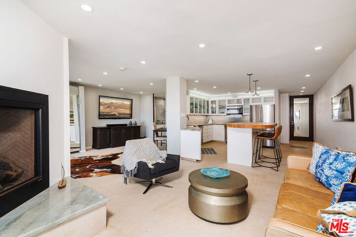 Property Photo: 26664 Seagull Way CA 90265