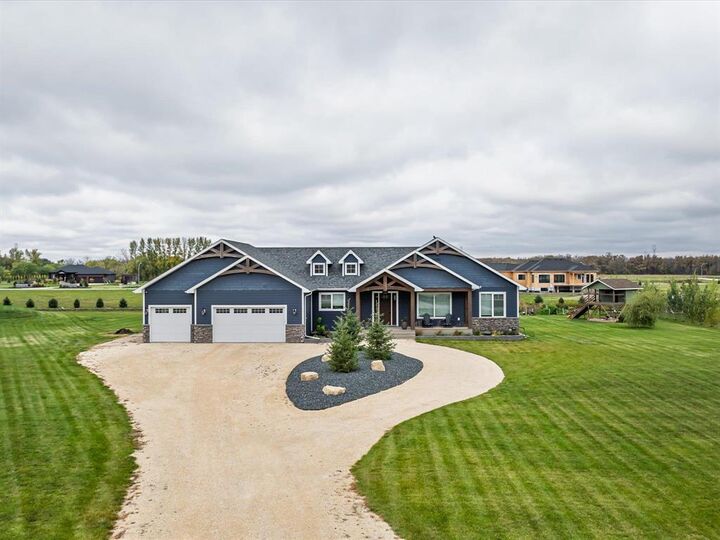 Property Photo: 265 Penny Lane MB R5A 0B2