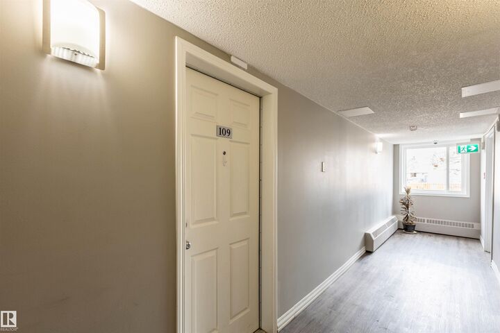 Property Photo:  105 McKenney Avenue 109  AB T8N 2Y2 
