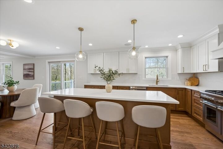 Property Photo:  33 Hampton Rd  NJ 07928 