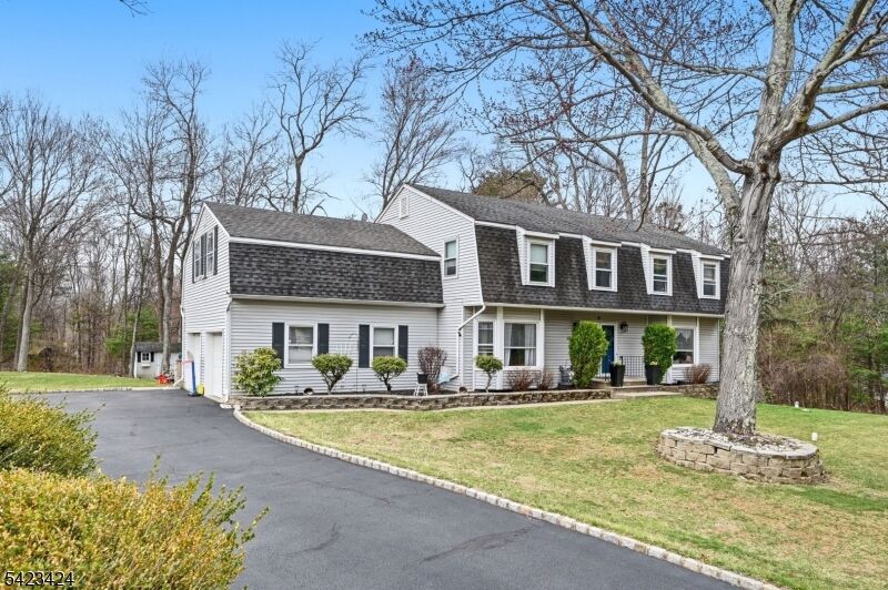 Property Photo: 6 Robin Dr NJ 07438