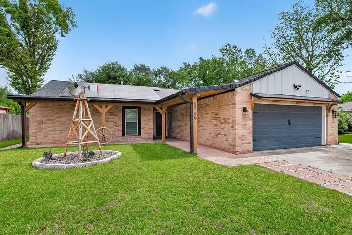 Property Photo:  19818 Packwood Drive  TX 77449 