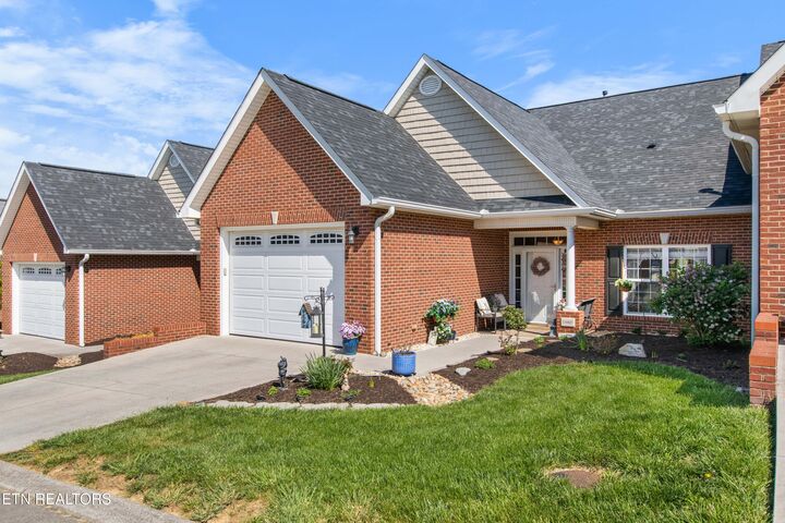 Property Photo:  1669 Wisteria View Way  TN 37914 