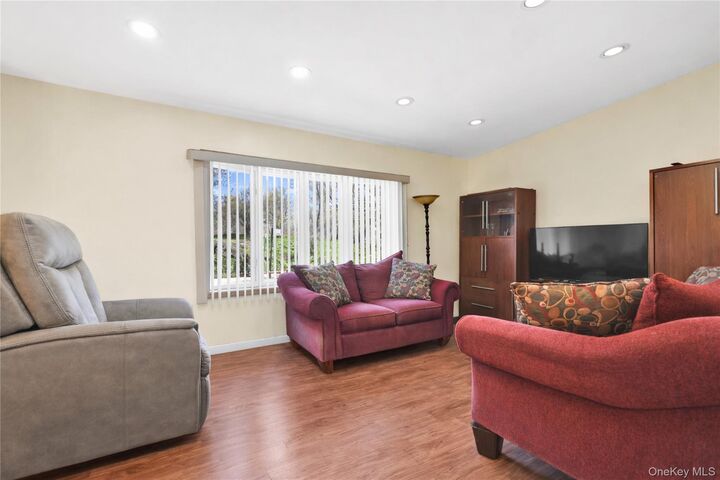 Property Photo: 1580 Crotona Park E NY 10460