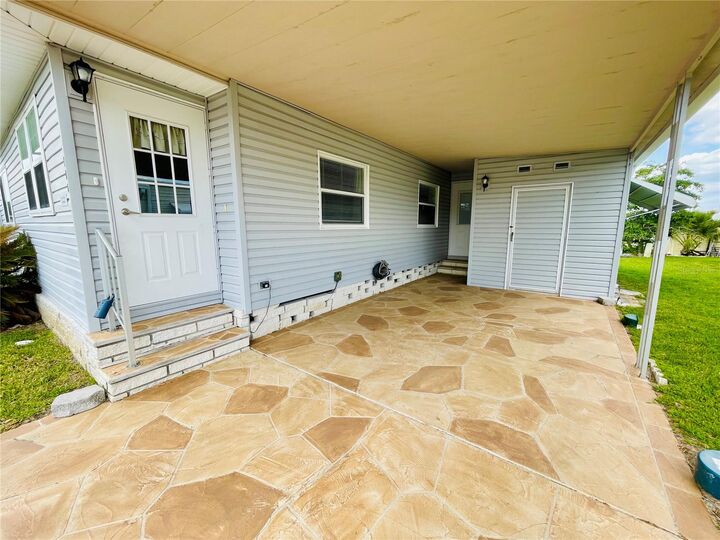 Property Photo:  204 Red Maple Drive  FL 34684 