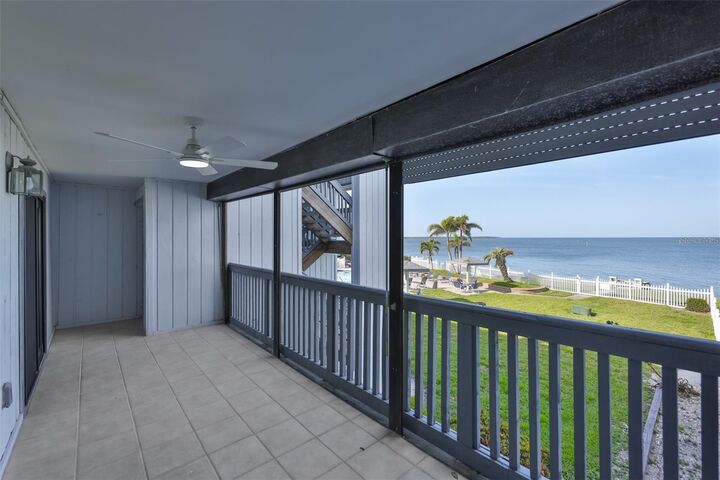 Property Photo:  812 Bahia Del Sol Drive A  FL 33570 