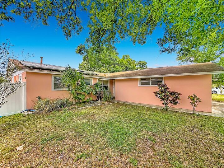 Property Photo:  8820 58th Lane N  FL 33782 