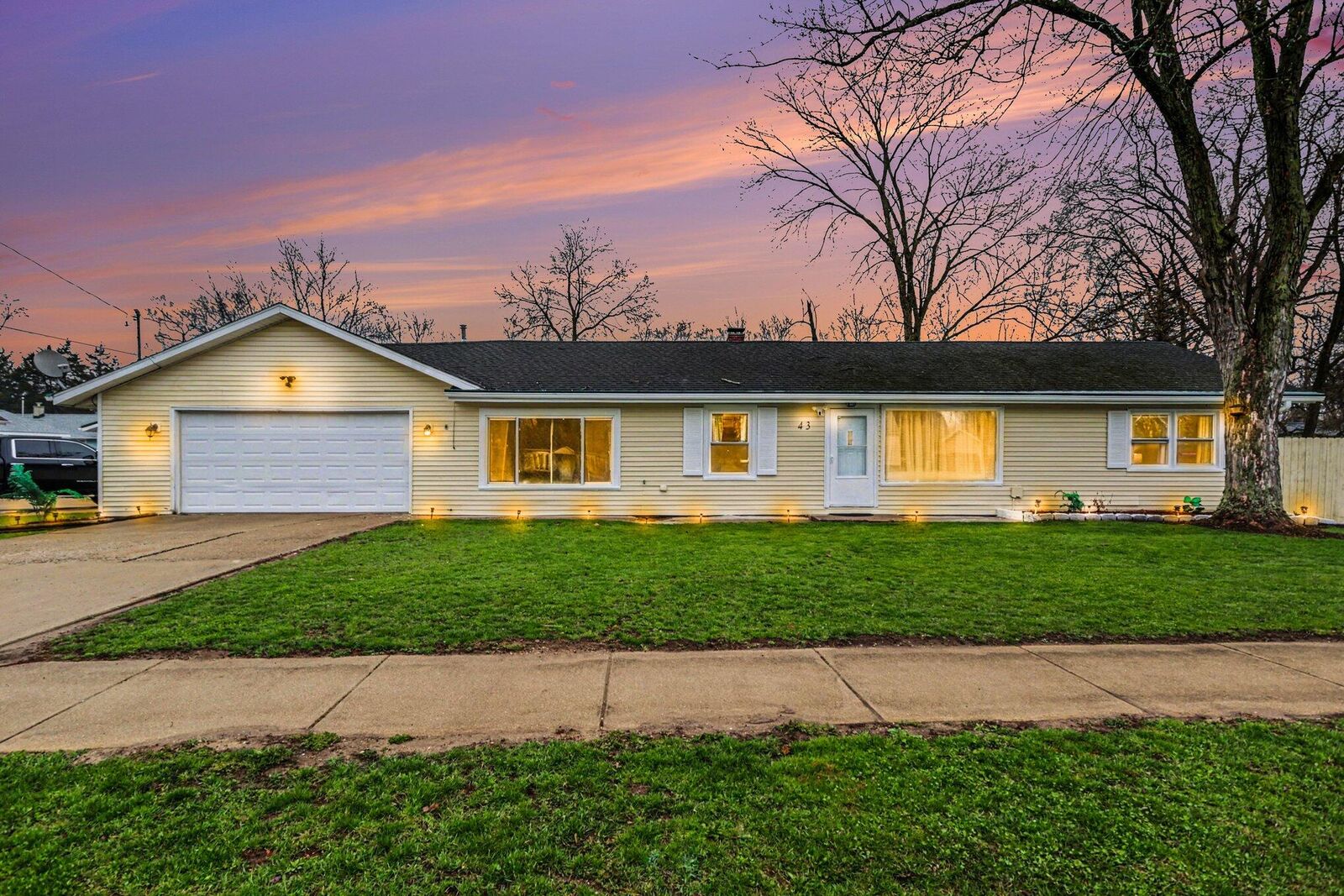 Property Photo: 43 S 31st Street MI 49015