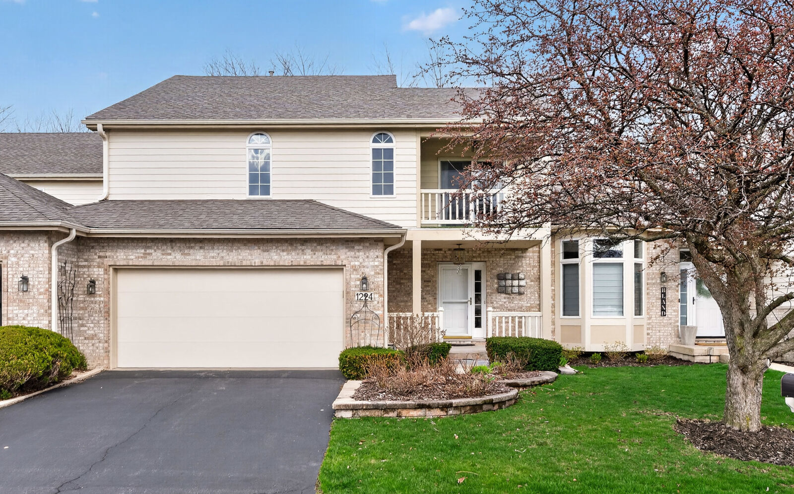 Property Photo:  1224 Bellevue Drive  IL 60115 
