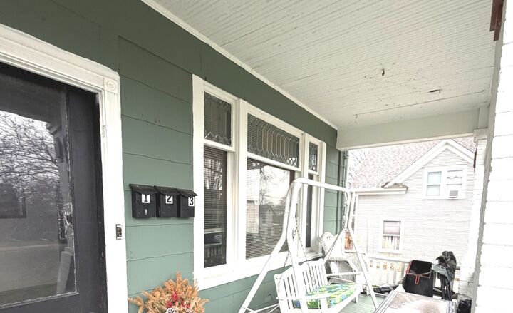 Property Photo: 2004 E 13th Street IA 52803