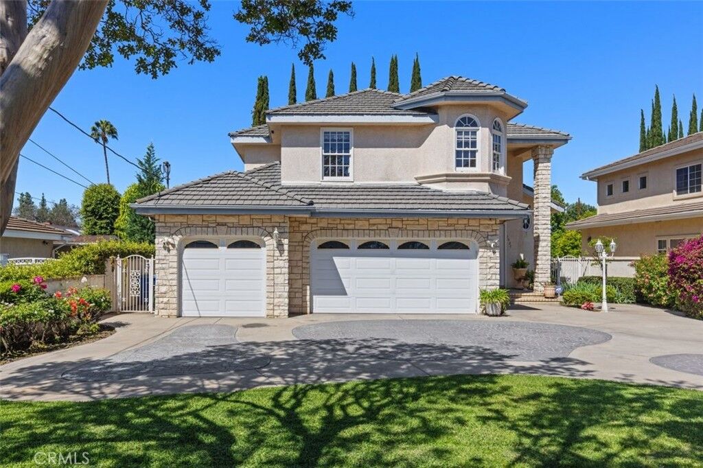 Property Photo: 1627 S 1st CA 91006