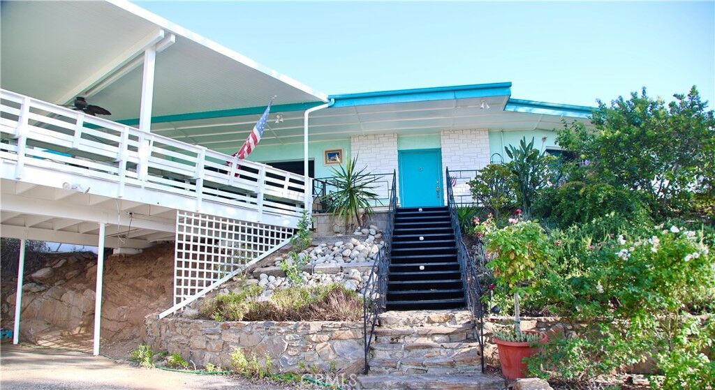 Property Photo: 28291 Vista Del Valle CA 92544